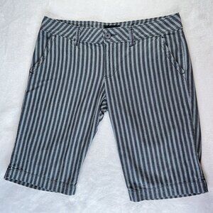 Women's Lilu Brand Bermuda Shorts | Gray Striped | Size 5 | 100% Cotton